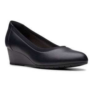 lot 33529 image: Clarks Collection Womens Mallory Berry Pumps Womens Shoes 8.5M