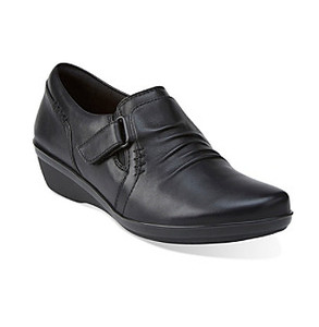 lot 33530 image: Clarks Womens Everlay Coda Slip-On Loafer, Black, 9 M US
