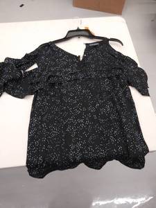 lot 29070 image: womens small open shoulder shirt