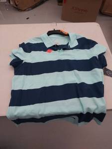 lot 29089 image: mens XL shirt