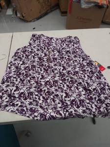 lot 29096 image: womens xl shirt
