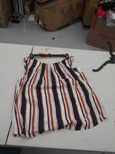 lot 29106 image: womens medium, button hook broken