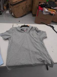 lot 29115 image: mens large shirt