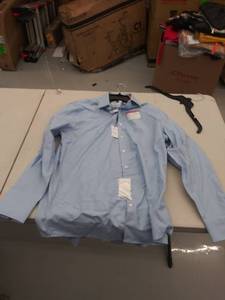lot 29117 image: mens large 34-35 shirt