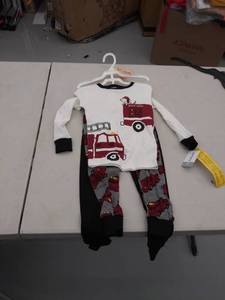 lot 29124 image: boys 4t PJs 2 pants, 1 shirt