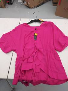 lot 29151 image: womens xl top