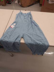 lot 29164 image: medium romper