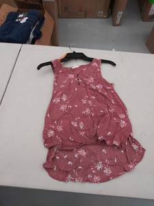 lot 29178 image: womens x small top