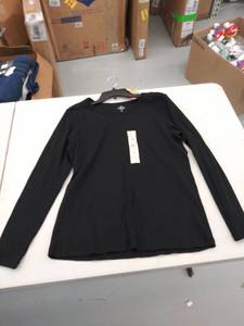 lot 29184 image: womens xl long sleeve top