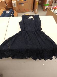 lot 29188 image: womens 18 dress