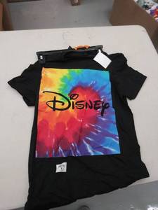 lot 29194 image: small t shirt