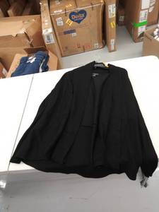 lot 29202 image: womens 0x sweater