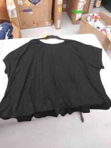 lot 29227 image: womens 5x shirt
