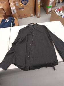 lot 29236 image: mens medium 15-16 12 long sleeve