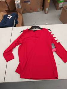 lot 29237 image: womens xl open shoulder top