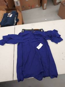 lot 29241 image: womens large open shoulder top