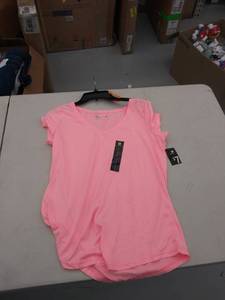 lot 29257 image: womens medium top
