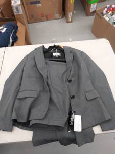 lot 29265 image: womens suit jacket and pants, size 10