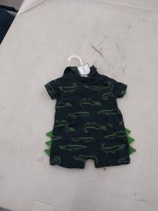 lot 29269 image: 3mos onsie