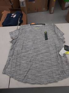 lot 29273 image: womens 2x top