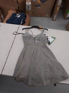 lot 29277 image: womens 1 dress- fraying on strap