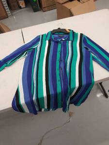 lot 29278 image: womens medium top