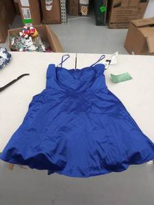 lot 29281 image: size 13 dress