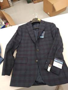 lot 29330 image: womens 36 short jacket
