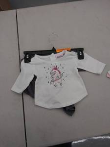lot 29336 image: girls 3-6mos outfit