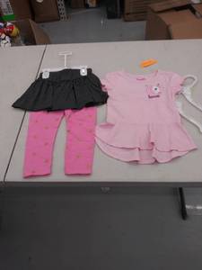 lot 29343 image: 4 t outfit