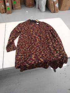 lot 29363 image: womens xl sweater