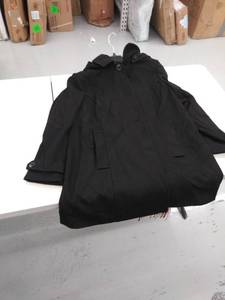 lot 29364 image: womens 1x coat