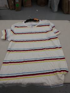 lot 29384 image: mens medium shirt-dirty