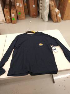 lot 29389 image: mens large shirt
