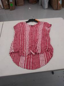 lot 29391 image: womens large top