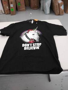 lot 29398 image: large t shirt