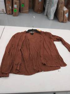 lot 29415 image: womens petite medium