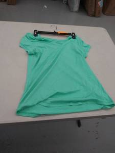 lot 29425 image: ladies medium shirt