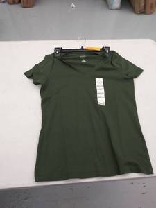 lot 29435 image: womens medium top
