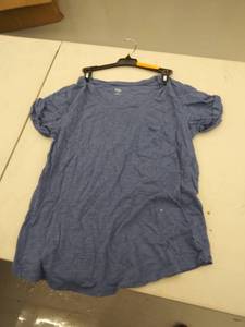 lot 29454 image: womens large top