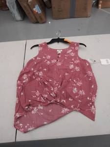 lot 29467 image: womens small top