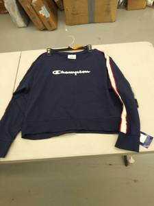 lot 29469 image: womens 2xl sweatshirt