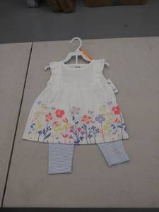 lot 29510 image: girls 3T outfit