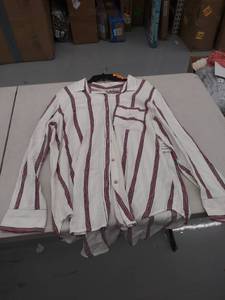 lot 29530 image: womens xxl top