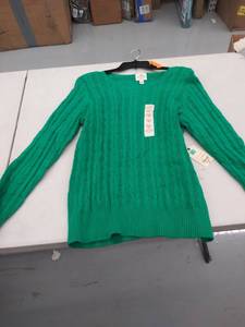 lot 29537 image: womens xxl sweater