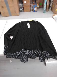 lot 29538 image: womens xxl sweater