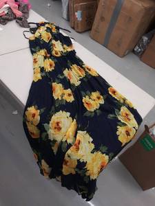 lot 29564 image: womens 4 dress
