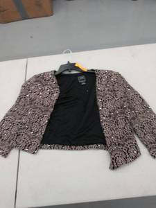 lot 29570 image: womens size 8 jacket