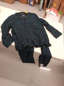 lot 29591 image: mens large PJs