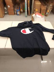 lot 29607 image: 2XLT hoodie-dirty